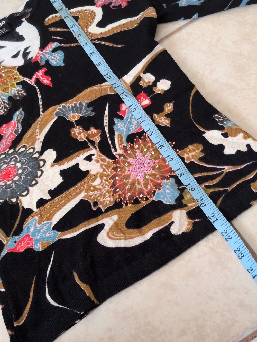 CABO Floral Embellished Sweater Size Small - Picture 3 of 5